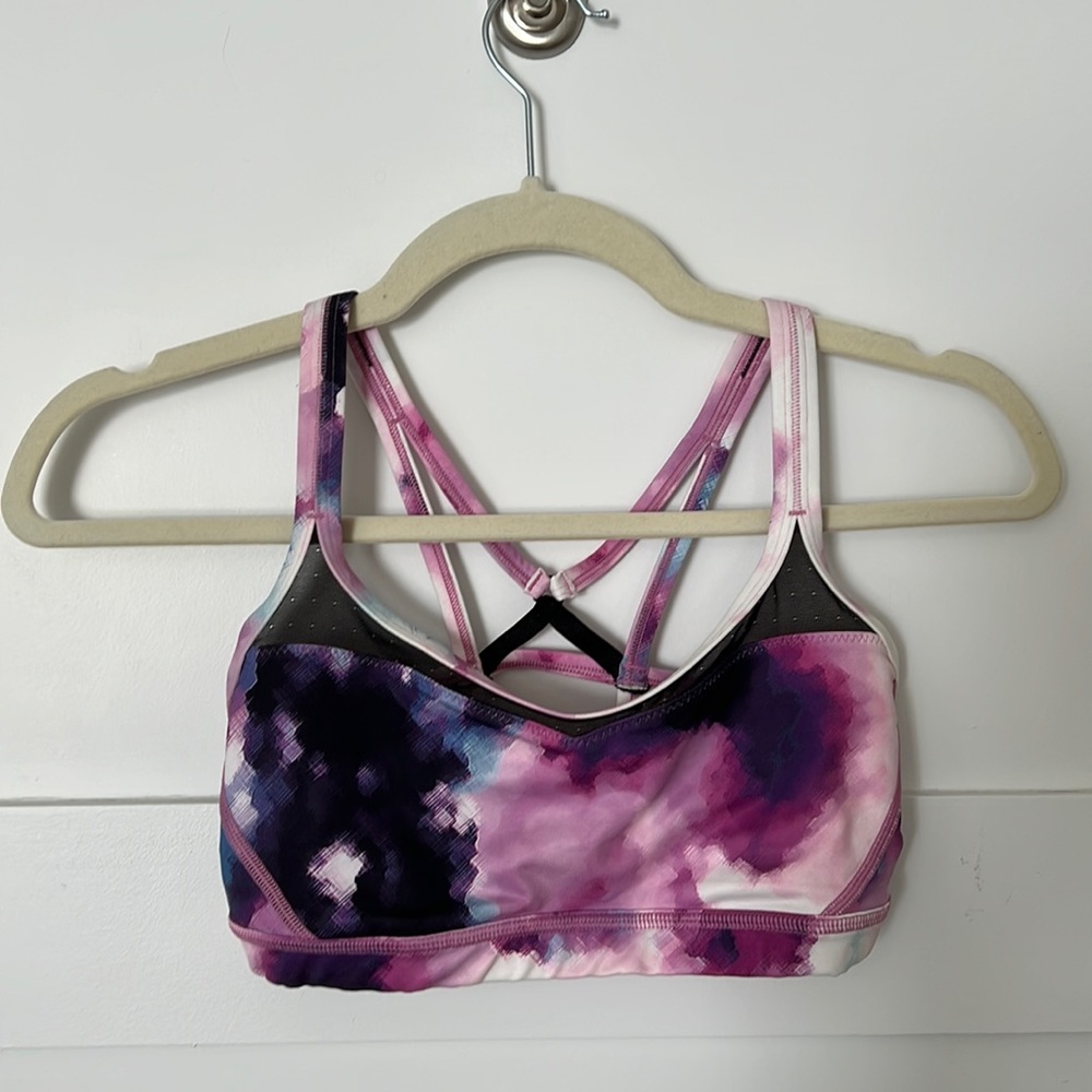 preowned lululemon sports bra / tank size 4